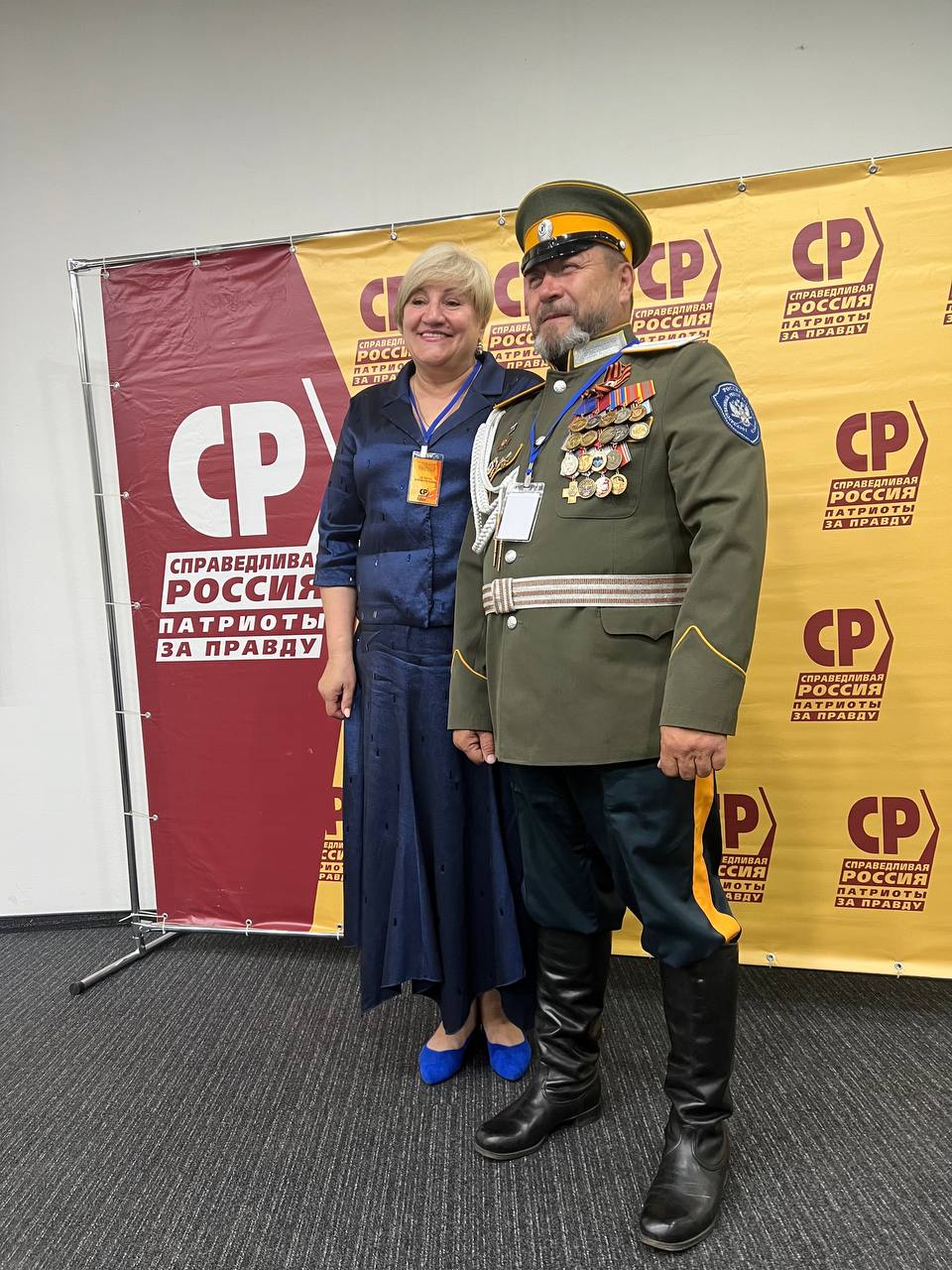 А вот фиг, как говорится, а не отсутствие всякой интриги от «Справедливой России».   Кандидатом на выборах мэра Усть-Кутского района выдвинули Михаила Труфанова, супруга главы справедливороссов в Иркутской области Ларисы Егоровой.  #иркутск