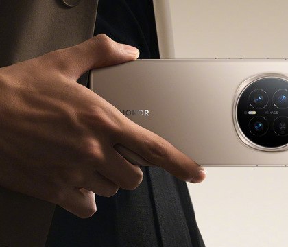 Gizmochina раскрыл характеристики компактного флагмана HONOR Magic8 Pro Air Портал Gizmochina сославшись на сетевого аналитика под псевдонимом Experience More раскрывает ключевые параметры смартфонов HONOR Magic8 Pro Air Это будет новинка с небольшим тонким и легким металлическим корпусом с флагманской начинкой Устройство получит 6 31 дюймовый LTPO OLED дисплей с встроенным ультразвуковым сканером отпечатков пальцев