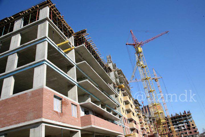 Официально в Узбекистане 400 новостроек под угрозой сноса Выяснилось что они не выдержат землетрясения В ходе масштабных проверок строительных объектов выявлено 396 новостроек где допущены серьёзные нарушения Главный акцент инспекций был сделан на обеспечение сейсмоустойчивости зданий способности выдерживать землетрясения Уже поданы иски на более чем 200 новостроек с требованием их полного демонтажа Более 100 незаконных и опасных зданий уже снесены И это только начало Проверки продолжаются Подпишитесь и следите за актуальными новостями на нашем канале telegram me joinchat AAAAAEEdc qam7052mnXKA