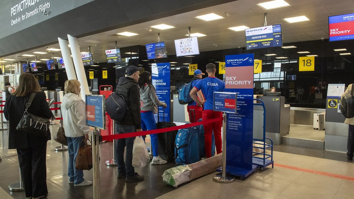 Из Казани в Китай стали летать втрое чаще после введения безвизового режима Средний чек за билет в обе стороны в сентябре составил 75 тыс руб что на 17 дороже чем месяцем ранее Отели в Китае стали бронировать на 84 чаще особенно в материковой части страны Фото Коммерсантъ Артемий Шуматов kommersantkazan