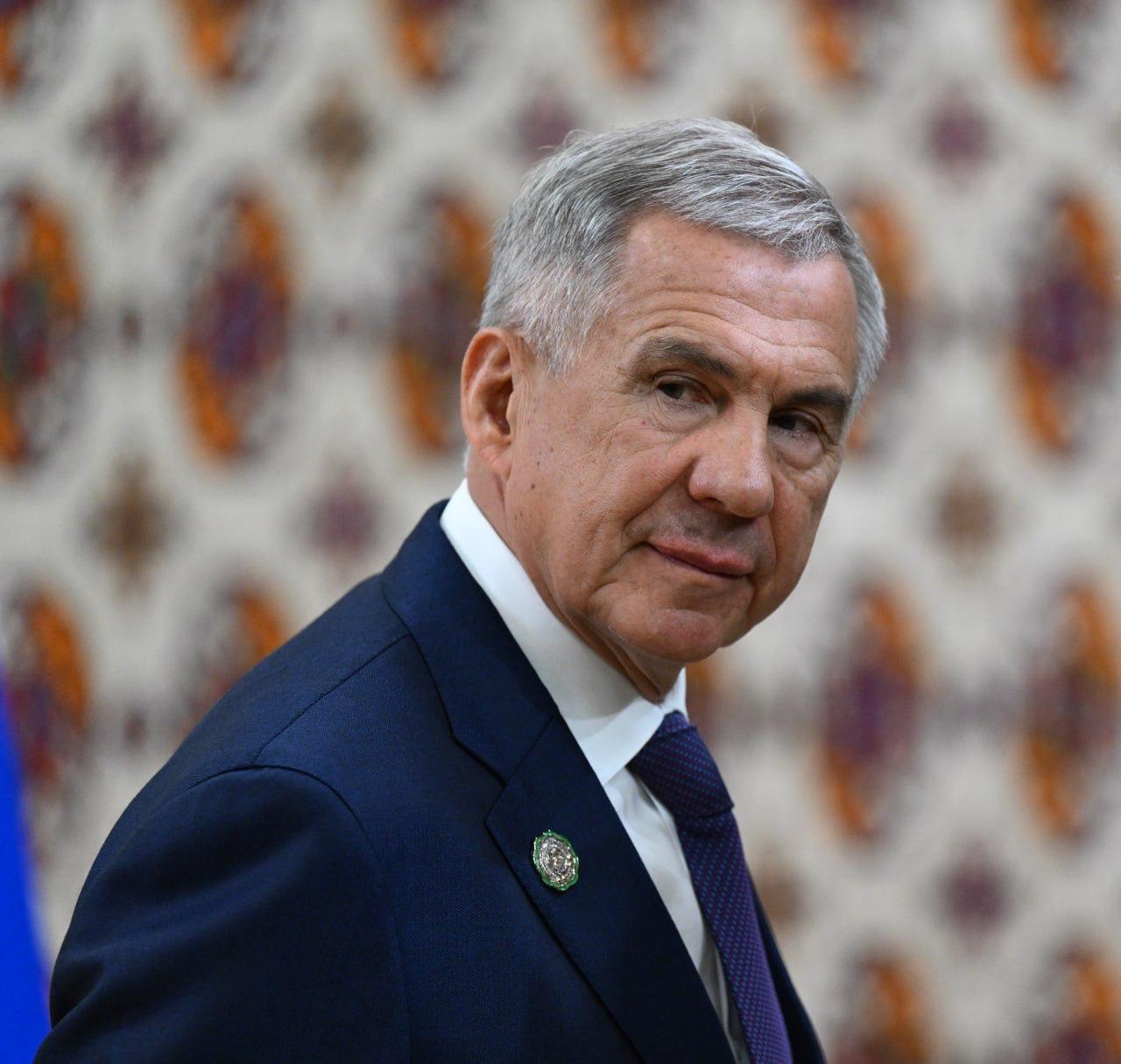 Рустаму Минниханову вручили театральную премию Золотая маска Решение вынес секретариат союза театральных деятелей России по итогам творческого сезона 2024 2025 за поддержку театрального искусства tatmediaofficial Все каналы Татмедиа   1 й новостной MAX канал Татарстана подпишитесь