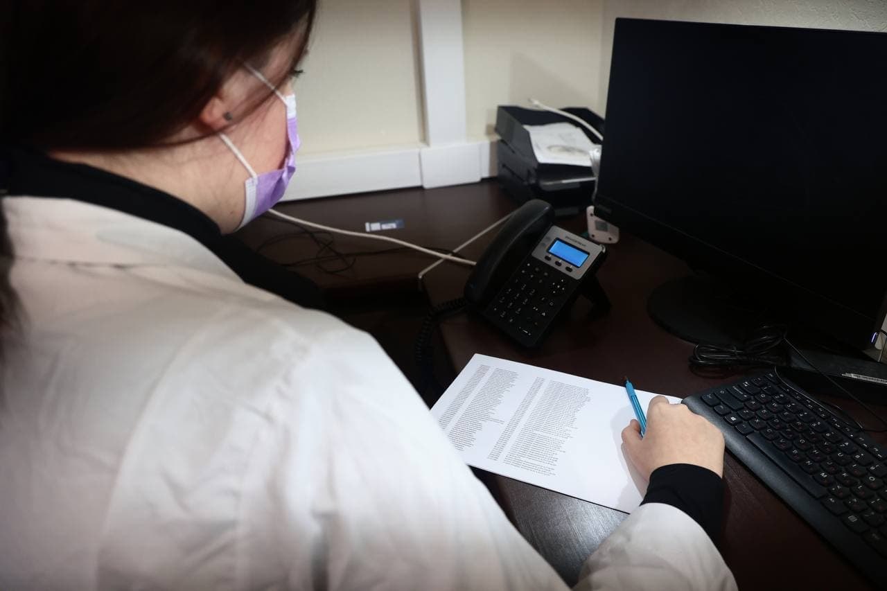 В России с 16 февраля стартовала неделя сохранения мужского здоровья В ее рамках пройдут просветительские акции и профильные осмотры в том числе в Петербурге С прошлого года в Петербурге реализуют региональный проект Мужское здоровье Один из ее важных аспектов диспансеризация репродуктивного здоровья рассчитанная на мужчин от 18 до 49 лет В рамках проекта в этом году планируется охватить осмотрами более 436 тысяч мужчин Фото Город Подпишись на Город Telegram MAX ВК