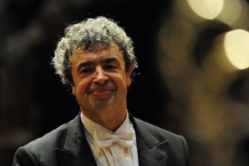 Семён Бычков назначен новым музыкальным руководителем Парижской оперы Французские СМИ разразились сенсацией новым музыкальным директором Парижской оперы назначен американский дирижер русского происхождения Семен Бычков   www classicalmusicnews ru news semen bychkov appointed musical director of paris opera utm source cmn own utm medium telegram ClassicalMusicNews Ru Telegram ВК МАКС