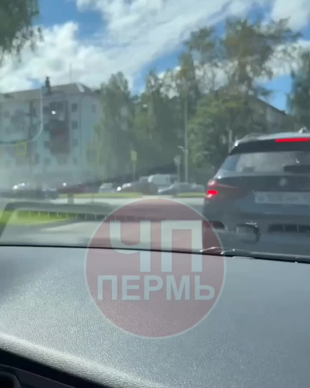 ДТП с автобусом 7Т в Закамске: пострадали пассажиры и сотрудник павильона