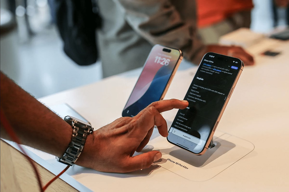 После масштабного редизайна своих операционных систем Apple решила заняться доработкой ПО выяснил обозреватель Bloomberg Марк Гурман По его данным в iOS 27 и macOS 27 почти не будет новых функций компания сосредоточена на улучшении производительности и оптимизации vc ru apple 2613476