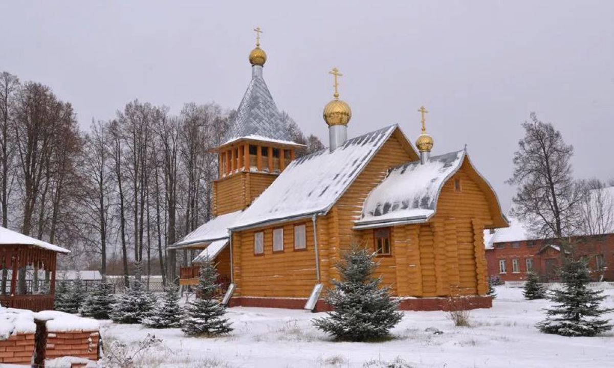 Брянская епархия опровергла данные о собиравшей дроны в монастыре украинской ДРГ     В соцсетях распространялась информация о том, что якобы в Карачевском Николо-Одрина женском монастыре под прикрытием игуменьи действовала украинская диверсионная группа.  ↗  Прислать новость   Подписаться