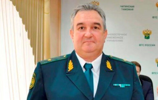 Начальника Омской таможни переводят в соседний регион Сибирское таможенное управление решило перевести начальника Омской таможни Константина Стародубцева в Новосибирскую область. Он возглавит подразделение с 10 июня. Напомним, 54-летний Стародубцев руководил Омской таможней с ноября 2021 года. Всего проработал в органах таможенной службы он около 30 лет. Кто заменит Стародубцева на посту главы Омской таможни, пока неизвестно.