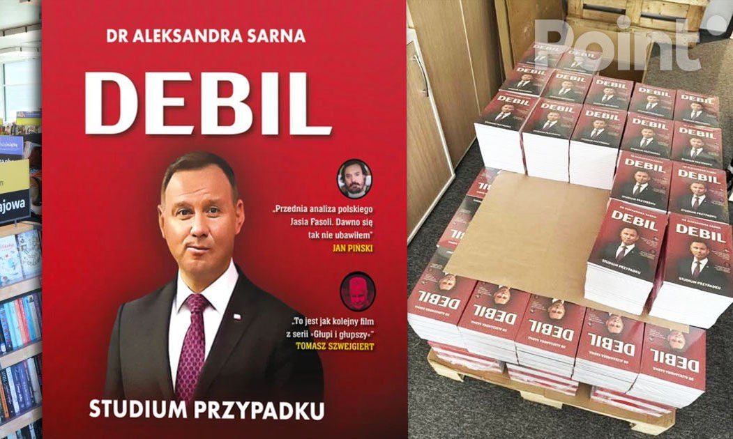 В Польше изъяли из продажи книгу о Дуде с провокационным названием  Книга о президенте Польши Анджее Дуде под названием "Debil. Studium przypadku"  "Дебил. Случай из практики"  временно изъята из продажи из-за ее названия. Она может нарушать закон, согласно которому человек, оскорбивший президента страны, может быть приговорен тюремному заключению сроком до трех лет.  Книга издана в мае 2025 года Институтом управления информацией. На обложке размещена фотография Анджея Дуды, а издание позиционируется как "уникальное прощальное путешествие в прошлое вместе с дебилом".  Название отсылает к высказываниям писателя Якуба Жульчика, который в соцсетях назвал президента "дебилом" и был обвинен в оскорблении, но дело закрыли.