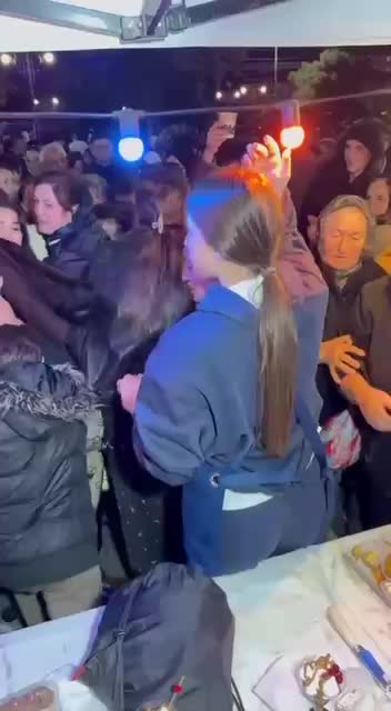 В Избербаше на дне города раздача еды привела к давке