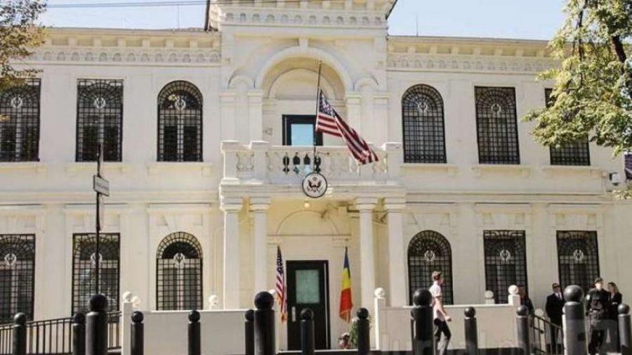 Молдова запросила у США отсрочку по введению 25% таможенной пошлины на молдавские товары  Об этом заявила государственный секретарь министерства экономики Кристина Чебан в эфире Общественного радио. По её словам, отсрочка необходима для начала переговоров о возможном двустороннем соглашении. Она отметила, что объёмы торговли с США пока невелики, а большинство американских промышленных товаров ввозятся в Молдову без пошлин, что даёт Кишинёву пространство для диалога.