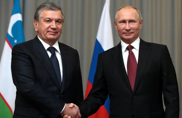 Узбекистан надеется на положительный результат переговоров по Украине  «Узбекистан является твердым сторонником разрешения любых конфликтов и противоречий исключительно путем дипломатии и мирных переговоров. Надеемся, что начатый переговорный процесс по ситуации вокруг Украины обязательно даст положительный результат», – заявил на 150-й Ассамблее Межпарламентского союза в Ташкенте.  По словам Мирзиеева, решать конфликтные ситуации необходимо на основе общепризнанных норм международного права, Устава и резолюций Организации Объединенных Наций.    Южная служба новостей