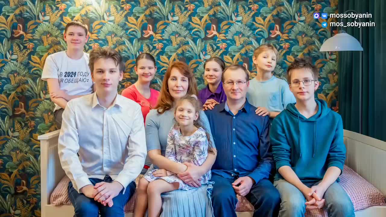 Сергей Собянин: почти 95% детей-сирот в Москве нашли приемные семьи