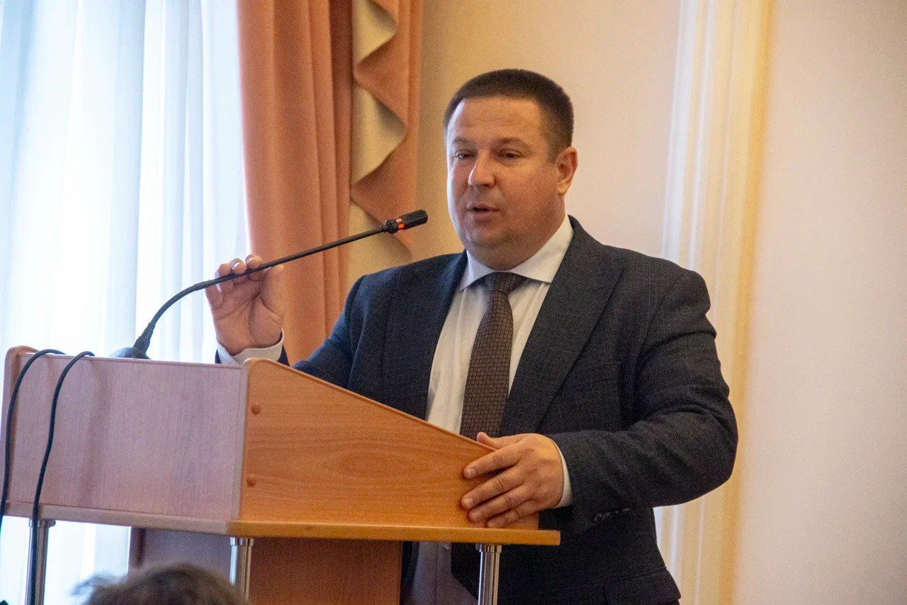 Глава Минсельхоза Саратовской области покинет свой пост с 19 января Как сообщает пресс служба губернатора Ковальский Роман Станиславович с 19 января будет освобожден от занимаемой должности по собственному желанию Ковальский в разные годы занимал руководящие должности в агробизнесе На должности министра сельского хозяйства а затем вице премьера правительства Саратовской области он был назначен в 2020 2021 годах Подробнее Фото Минсельхоз Саратовской области pole journal