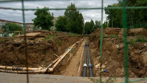 В воронежских Лисках снова ищут подрядчика для обновления теплосетей Объявлен очередной аукцион на завершение реконструкции теплосетей в восточной части города Лиски Воронежской области. Начальная цена лота составляет 522,7 млн руб. Срок подачи заявок — до 3 июня, итоги подведут 4-го. Об этом сообщается на портале госзакупок. Фото: Мария Бакланова/Коммерсантъ Подписывайтесь на «Ъ-Черноземье»