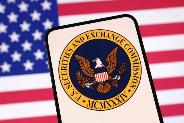 SEC одобрила преобразование Bitwise 10 Crypto Index Fund в ETF!  Теперь фонд получит статус биржевого продукта и включит сразу 10 ведущих криптовалют:    Bitcoin    Ethereum    Ripple  XRP     Solana    Cardano    Sui    Chainlink    Avalanche    Litecoin    Polkadot    Что это значит:     Институциональная диверсификация — теперь можно инвестировать в топ-альты через один ETF    Открывается доступ к альткоинам для широкого круга инвесторов    Повышается доверие к альтовым активам как к классу  Как думаешь, станет ли этот ETF драйвером роста для всех 10 активов?     Chat / Чат     Subscribe / Подпишись   Buy Stars without KYC   Наш бот с комбо / Our bot with combo   Поддержи канал / Boost channel