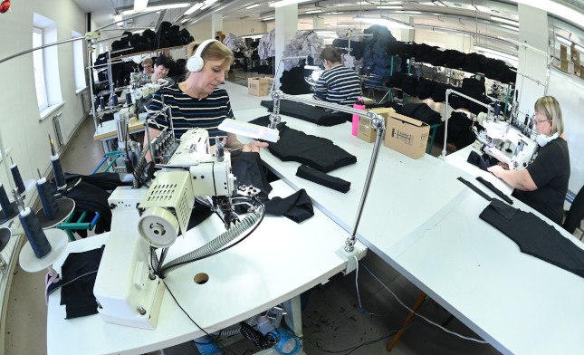 Более 634 тысяч южноуральцев заняты в малом и среднем бизнесе   www up74 ru articles news 167359 С 2022 года сектор малого и среднего предпринимательства в регионе увеличился более чем на 16