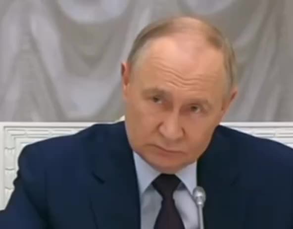 Путин предлагает создать правительственную комиссию по межнациональным отношениям на фоне стратегической сессии в Курской