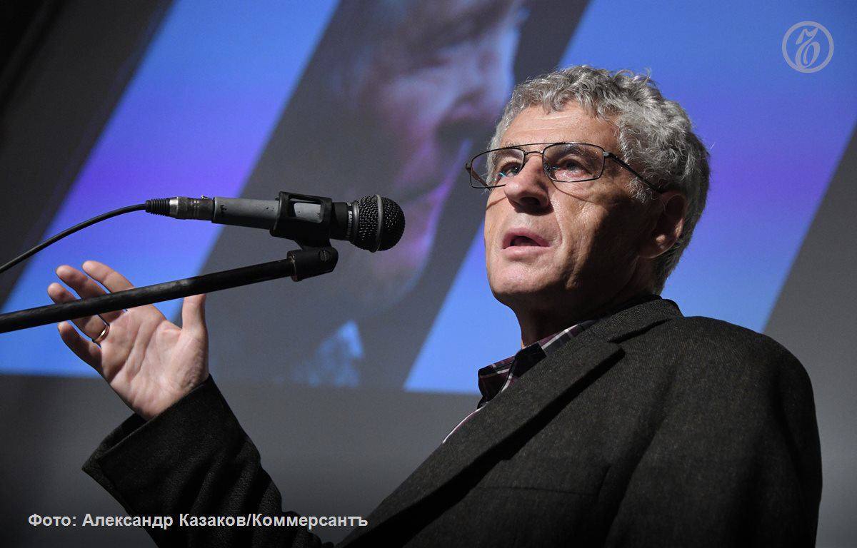 Гособвинение попросило заочно приговорить к 11 годам колонии политика Леонида Гозмана признан в России иноагентом Его обвиняют в публичном оправдании терроризма Такой срок запрошен с учетом первого приговора по делу о распространении фейков о ВС РФ Второе дело связано с интервью политика зарубежному изданию в 2023 году В нем фигурант пропагандировал терроризм и призывал к совершению терактов в России к такому выводу пришли по итогам психолого лингвистической экспертизы Подписывайтесь на Ъ Оставляйте бусты