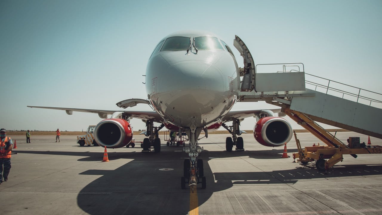 Nordwind Airlines возобновит полеты из Перми в Махачкалу.  Рейсы в Дагестан будут осуществляться с 1 мая по 28 сентября 2025 года, пишет Ура.ру. Летать в Махачкалу можно будет по четвергам и воскресеньям на Boeing 737. На онлайн-табло международного аэропорта информации о маршруте пока нет.  Полетная программа авиакомпании по этому маршруту закончилась 21 сентября.