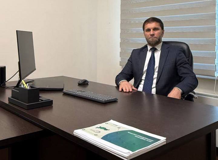 В Дагестане назначен новый руководитель Фонда развития промышленности Им стал Сахродин Дадаев сообщили РИА Дагестан в Минпромторге республики Как отметил новый руководитель Фонда перед учреждением также стоят задачи создания благоприятных условий для развития промышленного сектора в регионе привлечение инвестиций и внедрение современных технологий