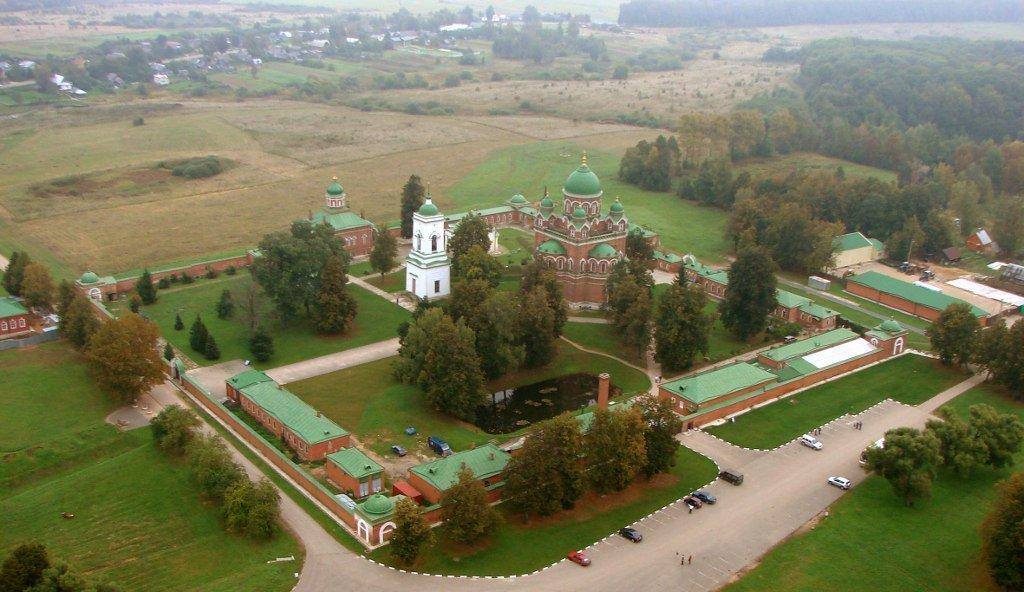 Здание трапезной Спасо-Бородинского монастыря отреставрируют   Главным управлением культурного наследия Московской области выдано разрешение на проведение реставрационных работ.   Планируется отреставрировать стены, полы, своды и откосы в интерьерах здания трапезной, а также воссоздать деревянные столярные оконные заполнения и обновить оконные решетки.  Уже ждем начало реставрации