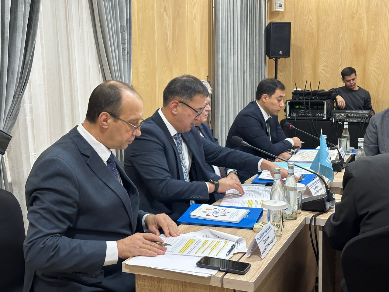 В Ташкенте проходит 26 заседание Комиссии государств участников СНГ по использованию атомной энергии в мирных целях В мероприятии принимают участие представители профильных министерств ведомств и организаций из Армении Беларуси Казахстана Кыргызстана России Таджикистана и Узбекистана