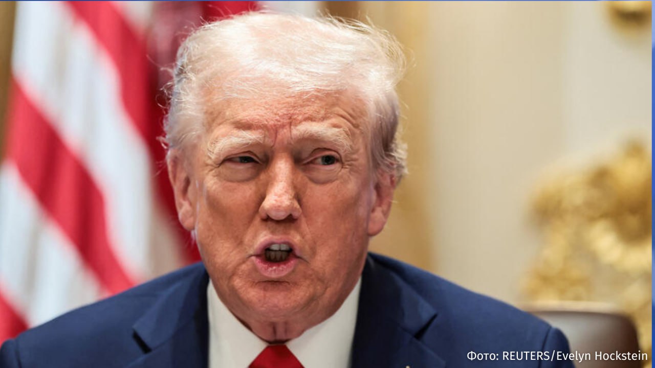 Трамп требует от министерства юстиции компенсационную выплату в 230 млн за федеральное расследование в его отношении Об этом сообщает The Guardian Президент США добивается возмещения ущерба за ряд предполагаемых нарушений его прав включая расследование ФБР и специального прокурорао якобы вмешательстве России в выборы и возможных связях с кампанией Трампа в 2016 году В другой жалобе утверждается что ФБР нарушило права Трампа когда в 2022 году в его поместье в Мар а Лаго был проведен обыск в целях получения секретных документов  Минюст США 18 апреля 2019 года опубликовал доклад в котором говорилось что доказательств сговора Трампа с Россией найдено не было Как Трамп так и правительство РФ неоднократно отвергали обвинения в неправомерных контактах или попытках повлиять на выборы IZ RU в Telegram в MAX