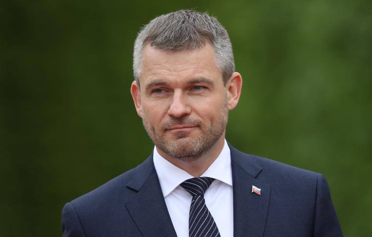 Президент Словакии Пеллегрини заявил, что считает необходимым начать диалог Европы с Россией. Об этом он заявил в интервью словацкого телеканала TA-3.