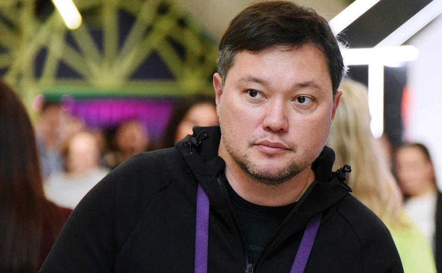 Экс главу технопарка Сколково арестовали по делу о взятке Ренат Батыров также основатель астраханского IT парка Fabrika с 2005 по 2010 год был депутатом местной городской думы В 2014 2023 годах гендиректор технопарка Сколково часть научно технического центра Сколково Инновационный центр Сколково был основан в 2010 году по инициативе тогдашнего президента Дмитрия Медведева с целью создать российскую Кремниевую долину Дмитрий Никотин Подписаться