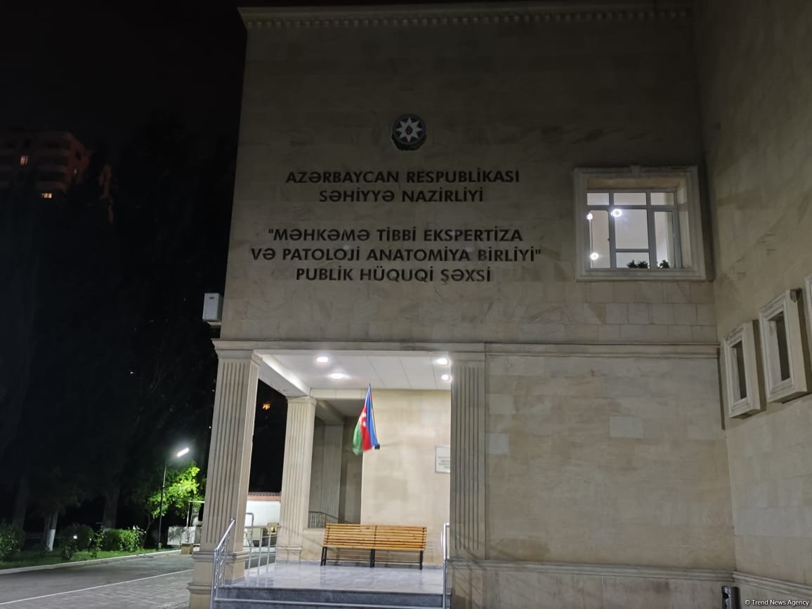 Началась экспертиза тел убитых в Екатеринбурге братьев Сафаровых  Тела погибших переданы в "Отделение судебно-медицинской экспертизы и патологической анатомии" для проведения судебно-медицинской экспертизы.