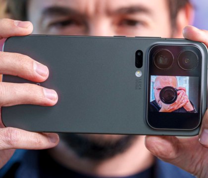 Xiaomi выпустит смартфон с аккумулятором на 9000 мА ч DCS Китайский инсайдер Digital Chat Station сообщил что Xiaomi завершила разработку аккумулятора емкостью 9000 мА ч для одного из новых смартфонов Грядущий аппарат также будет поддерживать проводную зарядку мощностью 100 Вт Смартфон судя по всему выйдет под брендом REDMI