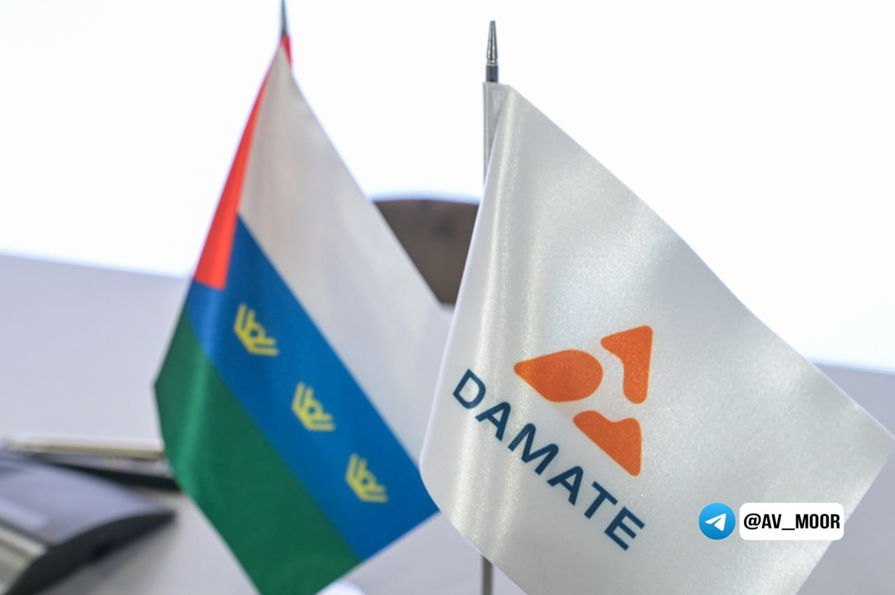 Подписали два крупных соглашения с группой компаний «Дамате» на Петербургском международном экономическом форуме. В Ишиме появится современный комплекс по производству мяса индейки, а в Упоровском муниципальном округе будет создан племенной репродуктор, который увеличит объем производства инкубационного яйца до 25 миллионов в год. Это не просто новые предприятия – это почти 30 миллиардов рублей инвестиций, 1 190 рабочих мест, отчисления в бюджет и вклад в продовольственную безопасность региона и всей страны. Предприятия «Дамате» в Тюменской области – пример того, как должны работать стратегические партнёрства. Мы ценим долгосрочное сотрудничество и гарантируем внимание к проекту на всех этапах его реализации. Тюменская область остаётся территорией возможностей для бизнеса. -канал губернатора Тюменской области – узнавайте важное первыми.