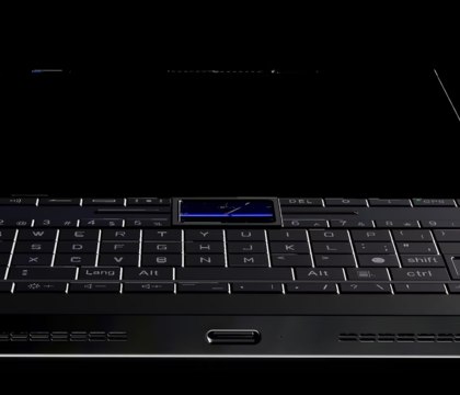 Lotus представила смартфон Diplomat с физической клавиатурой 24 ГБ ОЗУ и накопителем на 1 5 ТБ Компания Lotus Technologies представила довольно необычный смартфон под названием Diplomat который напоминает легендарные модели BlackBerry Это аппарат с полноценной физической клавиатурой двумя экранами и большим объемом памяти Клавиатура Diplomat получила отдельный цифровой блок