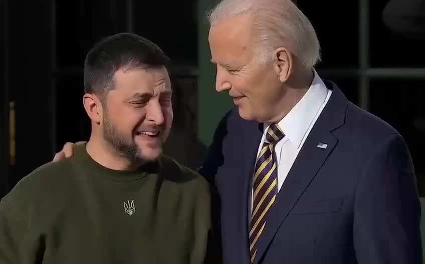 Трамп призывает Зеленского к диалогу для урегулирования конфликта на Украине