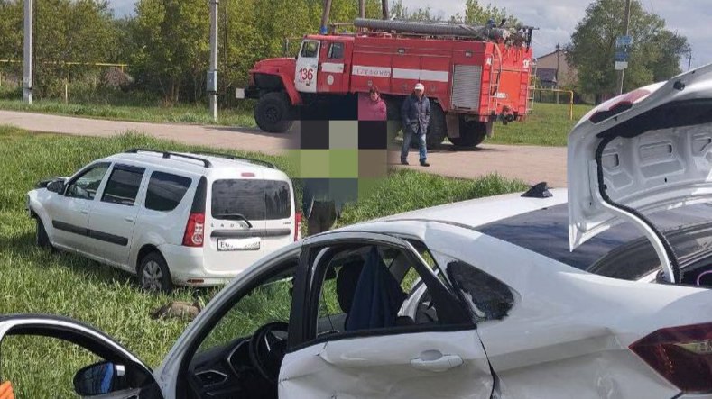 В Самарской области в ДТП пострадали четыре человека. Происшествие случилось в Кинельском районе: