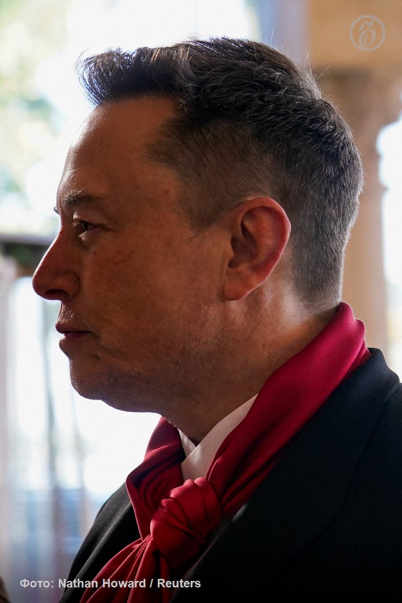 Первый город на Луне может появиться менее чем через 10 лет заявил Илон Маск SpaceX сместила свой фокус на строительство саморазвивающегося города на Луне так как потенциально мы можем достичь этой цели менее чем за 10 лет в то время как в случае с Марсом для этого потребуется более 20 лет написал господин Маск в соцсети Х По словам Илона Маска добираться на Луну технически проще и быстрее   Подписывайтесь на Ъ в Telegram в MAX Оставляйте бусты