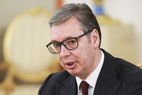 Вучич допустил досрочное завершение своего президентства в 2026 году Это связано с размышлениями руководства страны над одновременным проведением парламентских и президентских выборов Скорее всего мы проведём президентские и парламентские выборы одновременно Предполагаю это произойдет в декабре 2026 года возможно даже раньше заявил Александар Вучич в эфире телеканала Pink Президент Сербии подчеркнул что не намерен вносить изменения в Конституцию для повторного выдвижения своей кандидатуры Подпишись на Говорит Москва