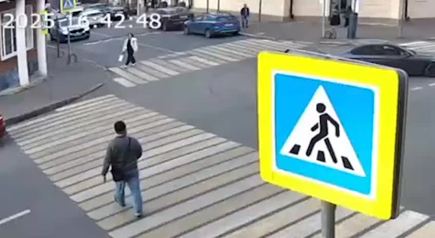 Судья Игорь Захаров помирился с пешеходом и направил компенсацию на благотворительность