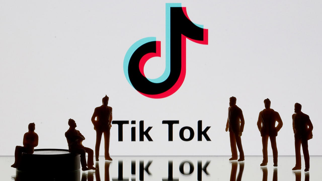 TikTok может вернуться в Россию - у российского офиса впервые сменился гендиректор.  Российское юридическое лицо соцсети TikTok назначило Олесю Иловайскую генеральным директором. В должность она вступила вчера - многие, включая Екатерину Мизулину, считают что это может намекать на скорое возвращение соцсети в Россию.