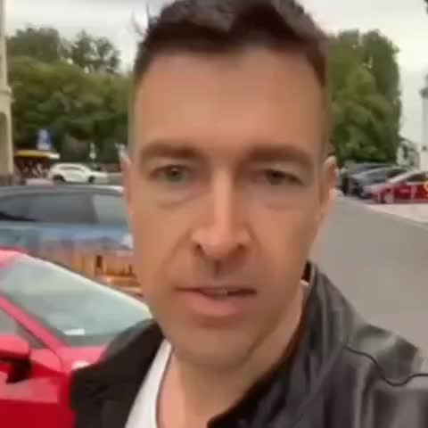 Полиция Москвы расследует массовые жалобы на домогательства в общественных местах