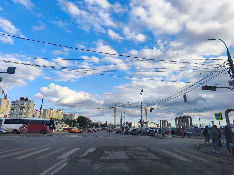 На месте бывшего рынка Гача появится торгово выставочный центр В рамках застройки территории бывшего рынка Гача будет построен торгово выставочный центр Соответствующее разрешение на строительство было выдано 21 августа свидетельствует документ опубликованный на сайте министерства имущества Прикамья Объект будет расположен на шоссе Космонавтов 17 Первым на это обратило внимание издание Business Class Строительные работы на территории бывшего оптового рынка Гача стартовали в начале сентября Застройщиком является структура ижевского девелопера Талан