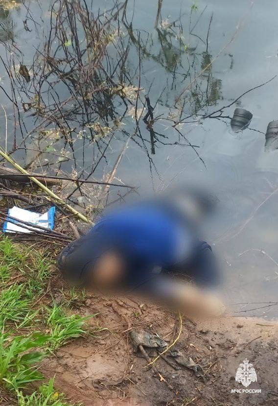Трагедии на воде: два погибших за сутки В реке Белая около деревни Сосновка, Белорецкий район спасатели нашли тело мужчины — личность пока не установлена. А на озере Курбалы-Куль под Салаватом во время рыбалки погиб 35-летний мужчина. Оба случая расследуются: что привело к трагедиям — выясняет полиция.