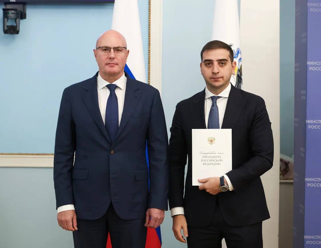 ПУЛЕМЁТ ДЕГТЯРЁВА Вместе с Вице-премьером Дмитрием Николаевичем Чернышенко в рамках коллегии Минспорта провели церемонию вручения государственных и ведомственных наград. @