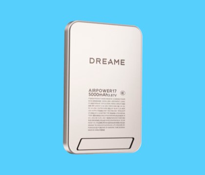 Dreame вышла на рынок пауэрбанков с тонкой моделью Air Power 17 Компания Dreame которая в первую очередь известна своими пылесосами вышла на рынок мобильных внешних аккумуляторов Дебютная модель называется Dreame Air Power 17 Гаджет получил корпус из алюминиевого сплава и стекла толщиной всего 0 8 см и весом 123 г