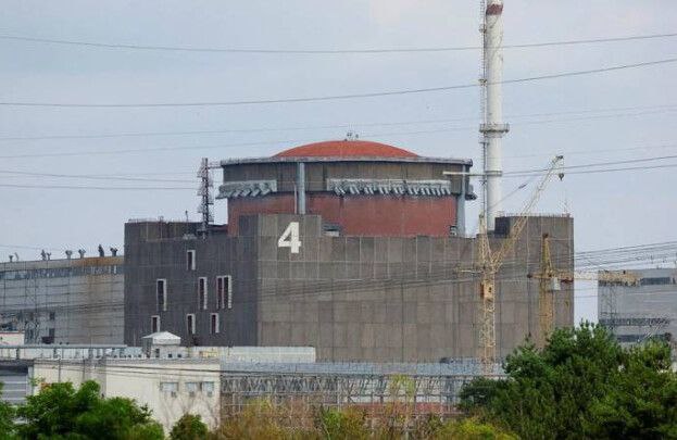 Балицкий надеется на скорое возвращение ЗАЭС к штатной работе Губернатор Запорожской области Евгений Балицкий надеется, что Запорожская атомная электростанция сможет вернуться к полноценному рабочему режиму в обозримом будущем. Об этом он сообщил по итогам встречи с первым заместителем генерального директора «Росатома» Кириллом Комаровым. «Благодарен руководству Росатома за внимание, которое уделяется решению вопросов безопасности и атомной безопасности региона. Очень рассчитываем на то, что в ближайшее время ЗАЭС выйдет на свой рабочий режим», — написал Балицкий в своем Telegram-канале. Южная служба новостей
