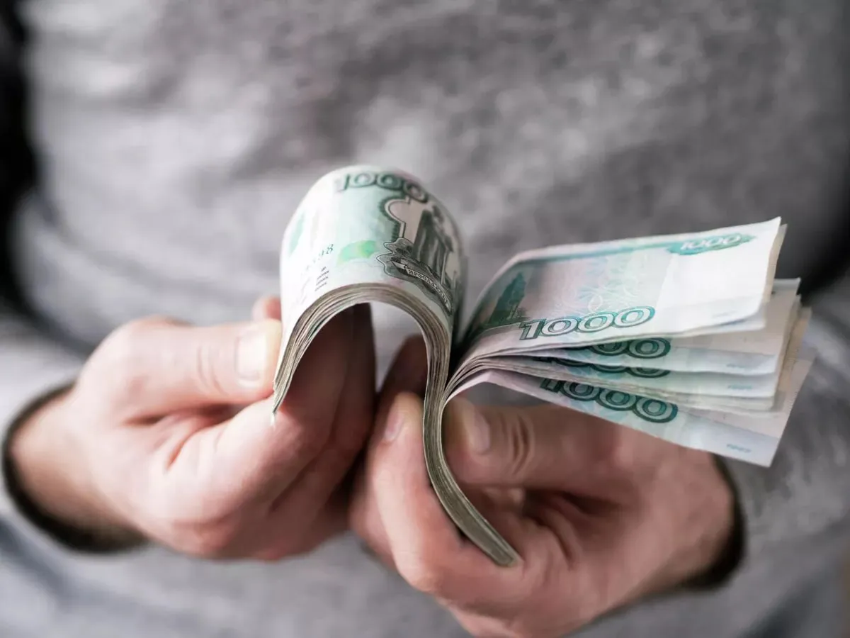 Москва в 2025 м возглавила рейтинг регионов России по совокупной выручке бизнеса 111 5 трлн рублей выяснили для РИА Новости эксперты Контур Фокуса На втором месте расположилась Московская область 80 5 трлн рублей на третьем Санкт Петербург 35 4 трлн рублей Выгоднее всего в прошлом году оказалось заниматься оптовой или розничной торговлей а также производством продуктов питания Подписаться на РИА Новости экономика