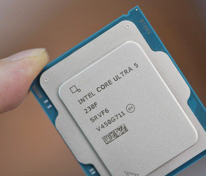 Бюджетный Core Ultra 5 230F появился в базе данных PassMark на 4 5 быстрее Core Ultra 5 225 В базе данных популярного синтетического бенчмарка PassMark обнаружили результаты тестирования бюджетного 10 ядерного процессора Core Ultra 5 230F Одними из первых на это обратили внимание журналисты тематического портала Wccftech Первая информация о существовании этого CPU появилась в сети еще в начале текущего года