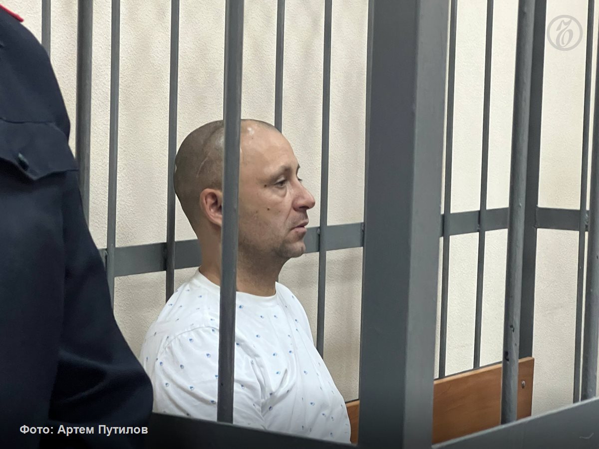 По подозрению в организации нападения на жительницу Екатеринбурга которую облили на паркинге кислотой задержан ее бывший муж глава Ермак Медиа Николай Ермаков Он свою причастность к преступлению отрицает Орджоникидзевский районный суд Екатеринбурга продлил его задержание до 18 января В прошлом году у него проходили обыски по уголовному делу Прекрасной России Об обстоятельствах произошедшего в материале Ъ Урал kommersantural