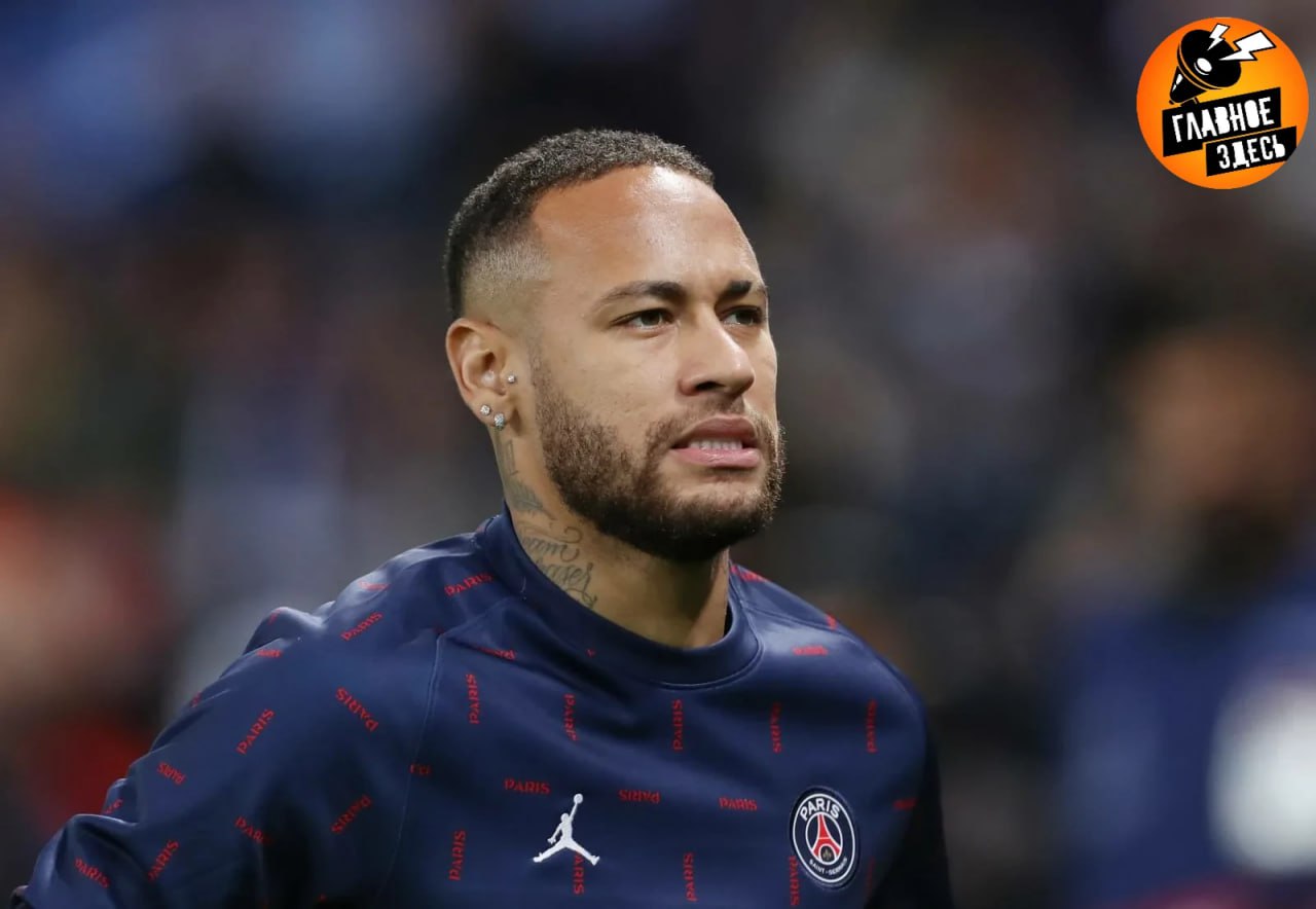 Семья Неймара купила права на бренд Пеле Компания NR Sports принадлежащая отцу Неймара стала обладателем прав на бренд знаменитого бразильского футболиста Пеле Сумма сделки составила порядка 18 миллионов сообщил портал UOL Сделка включает права на использование изображений легенды футбола исторических архивов и другие коммерческие возможности Ожидается официальное заявление относительно приобретения Неймар сегодня играет за свой первый профессиональный клуб Сантос Он начал свою карьеру именно там и вместе со своей командой одержал победу в Кубке Либертадорес в 2011 году Главное здесь Подписывайтесь