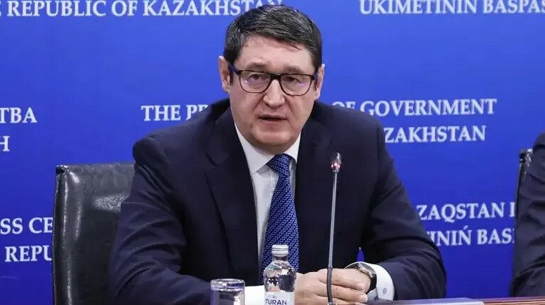 Казахстан может начать поставки урана на АЭС Финляндии Председатель Агентства по атомной энергии Казахстана сообщил о возможных поставках казахстанского урана финским АЭС передает ArbatMedia Как отметил глава Агентства Алмасадам Саткалиев в настоящее время ведутся переговоры с представителями Финляндии по этому вопросу Казахстан всегда заинтересован увеличить наши международные рынки мы всегда предлагаем и нашим партнерам рассмотреть возможно покупки казахстанского урана Мы предложим нашим коллегам сказал Саткалиев Прислать новость